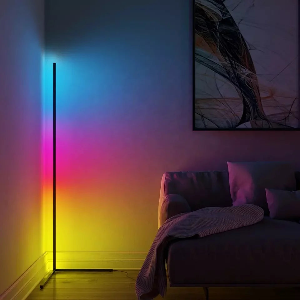 Luminária de Chão RGB Inteligente